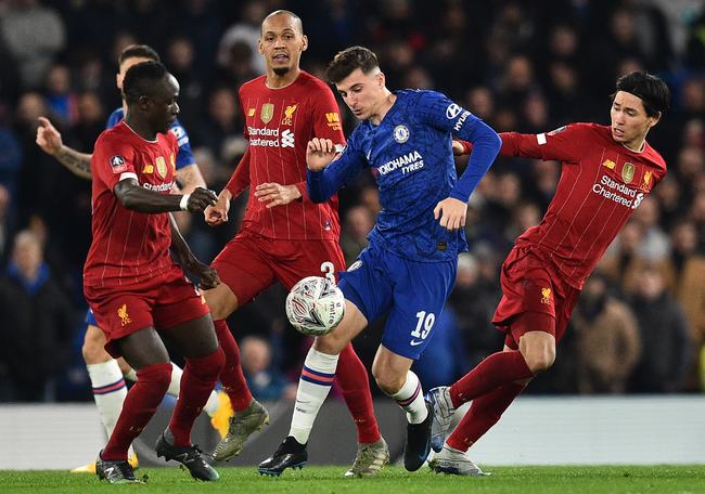 内马尔时隔3年半再度上演帽子戏法，助球队赢下保级关键战